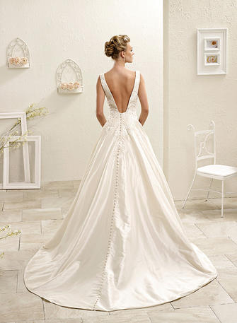 reflections prom and bridal